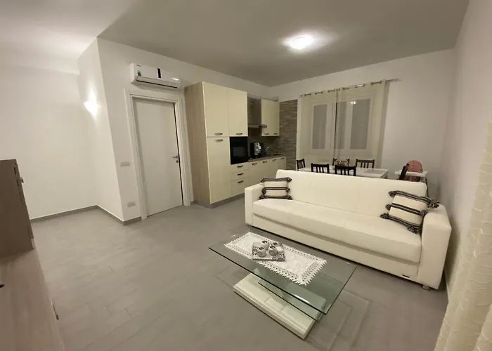 The Golden Eagle Porto SantʼElpidio